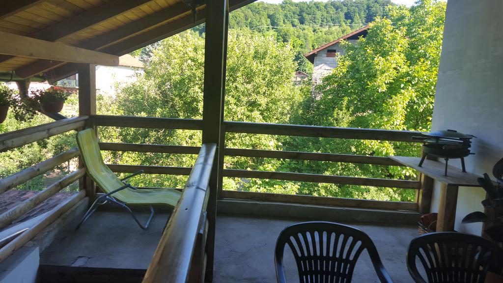 Apartment Sajra Kulen Vakuf Esterno foto