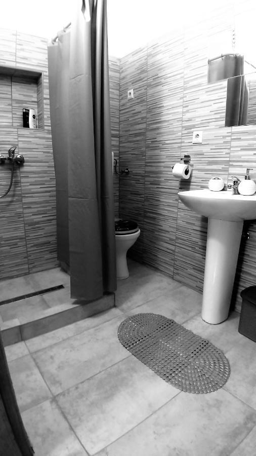 Apartment Sajra Kulen Vakuf Esterno foto